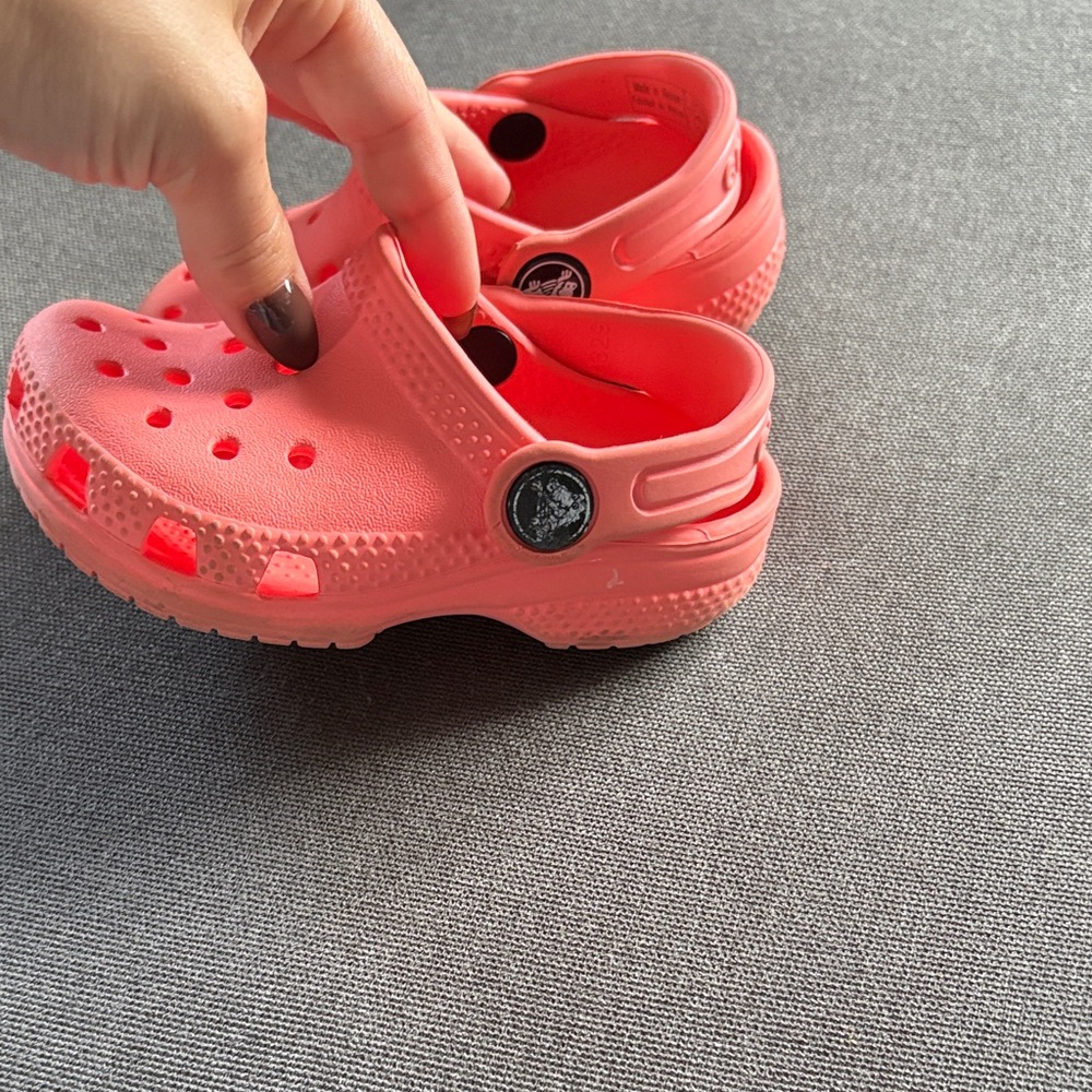 Kids Pink Clogs - Picture 3 of 3